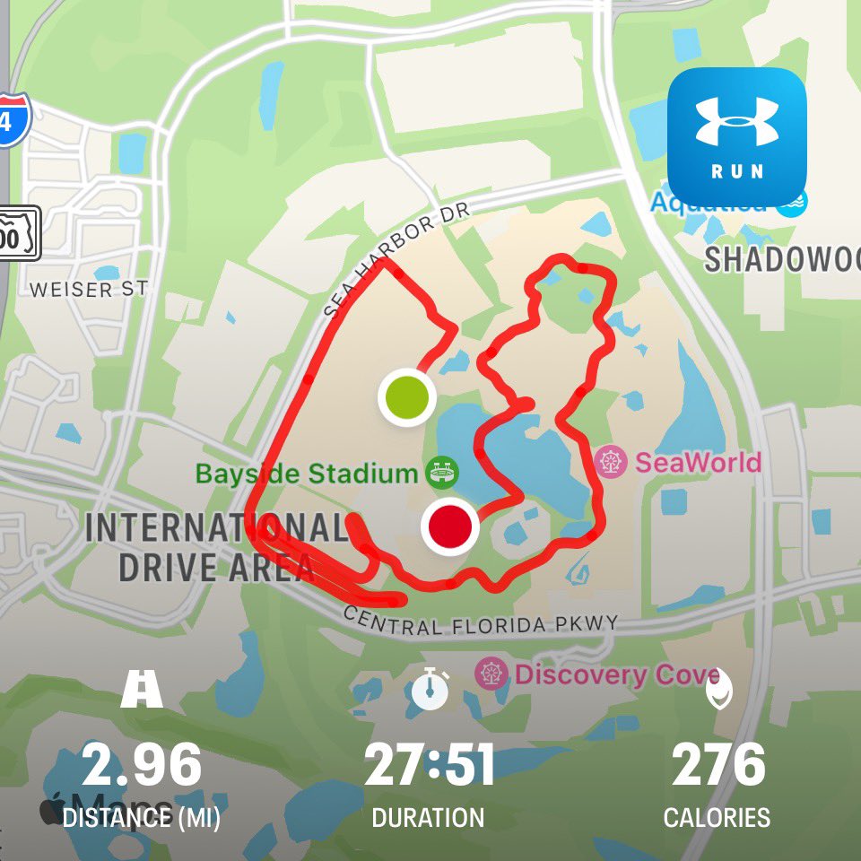 StevieAndLane's tweet photo. Fun @trackshack @SeaWorld #ReindeerRun #3MileRun #3Miler this morning with a great group of people!
#RunOrlando @citybeautiful @VisitOrlando #Run #Running #RunForTheBling #ChristmasRun #HolidayRun https://t.co/5jmaR4gmeH