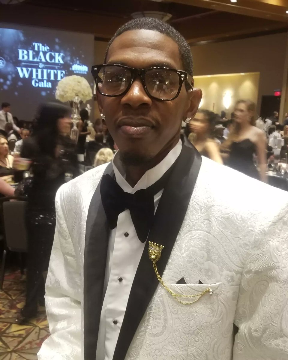 Style by Tie-My-Knot statement by Joseph!

#tiemyknot #bowties #charlottenc