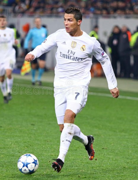 Incomparable, para mí no tiene comparación con ningún otro jugador. CR7 super leyenda del fútbol