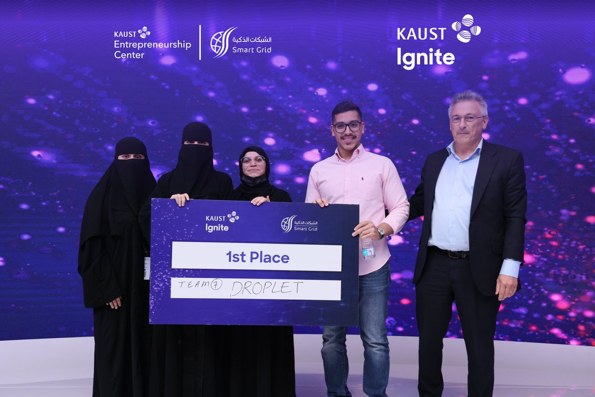 SASG_KSA's tweet photo. بعد يومين من العمل المبتكر، أعلنا عن الفرق الثلاث الفائزة بتحدي #KAUSTIgnite، وهم:
المركز الأول: فريق قطرة ماء.
المركز الثاني: فريق واعي.
المركز الثالث: فريق بيتس.

شكراً لكل المشاركين والمدربين والمحكمين على مشاركتهم، وتابعونا في قادم الأيام لمعرفة المزيد عن الحلول الفائزة. https://t.co/NfCisahvLO