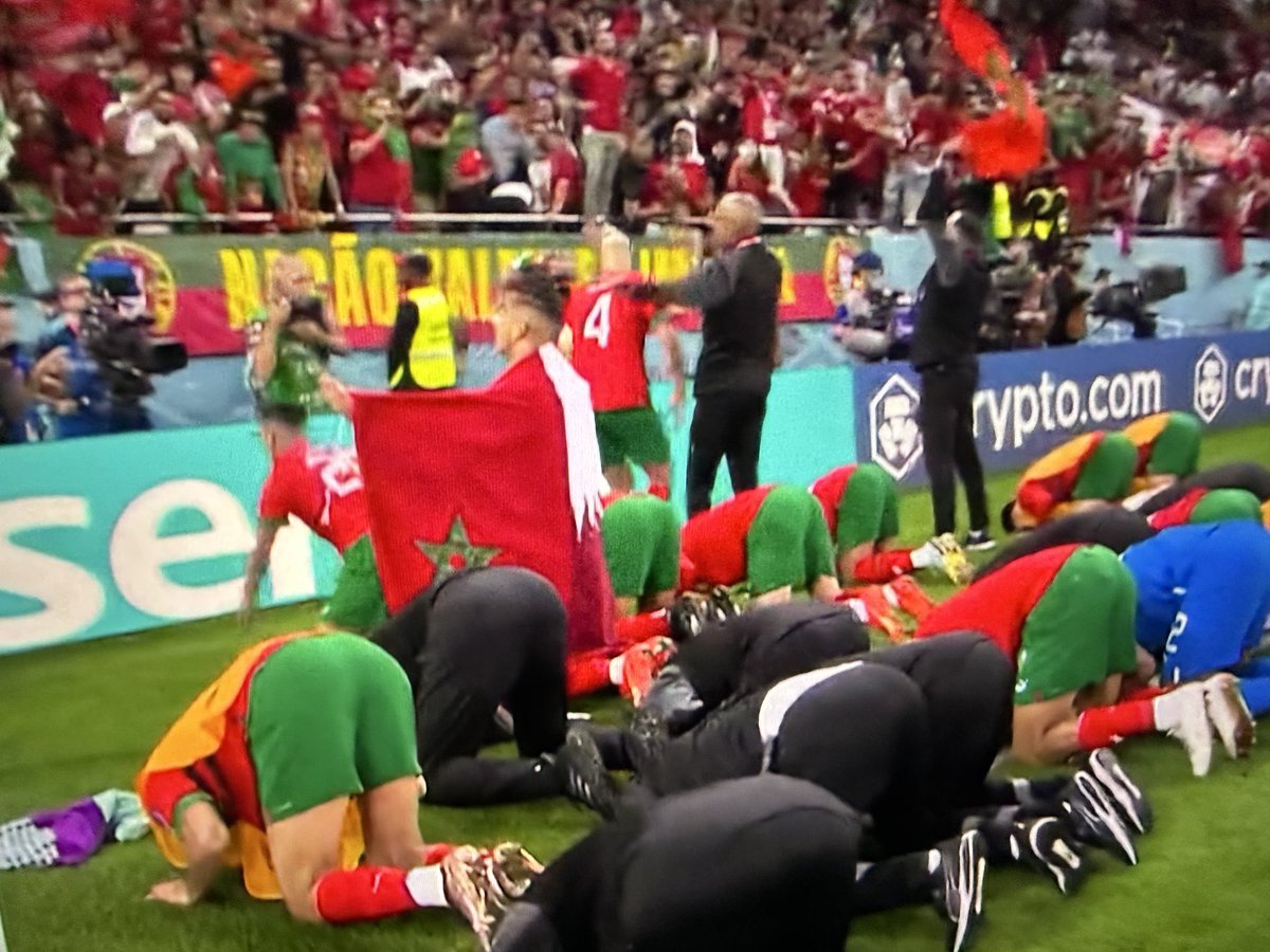 MohamedRashda17's tweet photo. يا افريقيا ياأم ولادك اهم ♥️♥️♥️🔥 https://t.co/O2RgSrWnMS