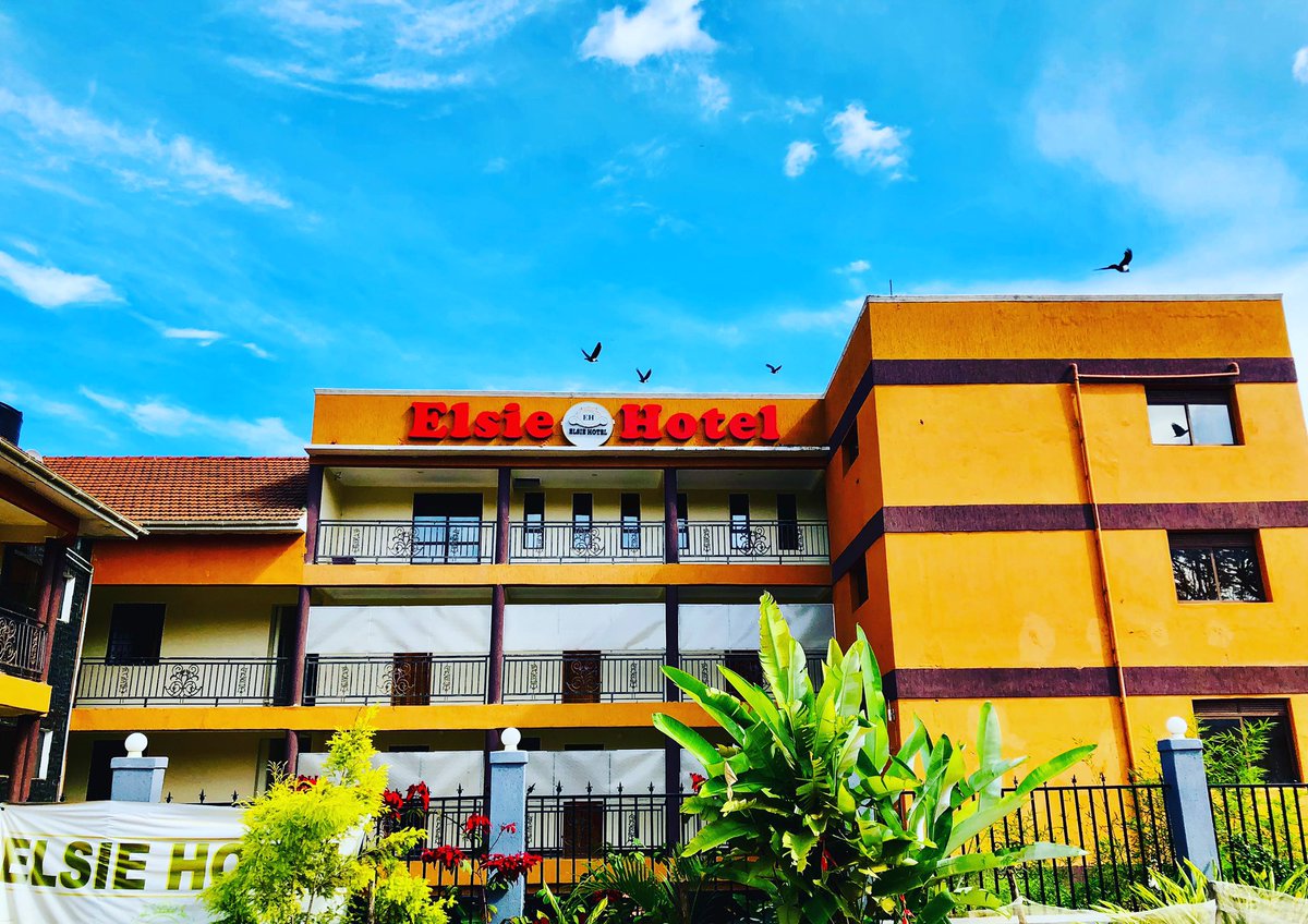 ElsieHotel's tweet photo. Witnessing the beauty and awe of the evening.

For Booking &amp; Inquiries;
📞+256753997709
📧 reservation.elsiehotelmasaka@gmail.com
📍Musisi Gardens, Nalubale St, Masaka City

#visitelsiehotel #visitmasaka #visitkampala #besthotel #christmas #NewYear2023 https://t.co/IVU9bnZvBW