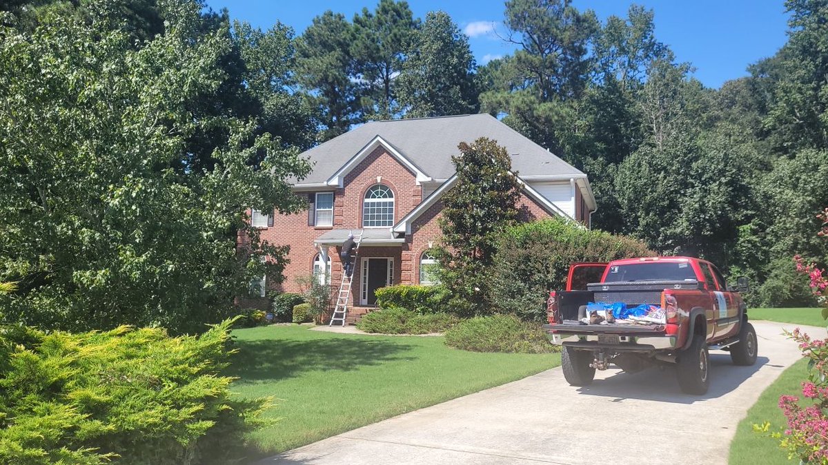 ProShieldGA's tweet image. 🔥 Exterior, interior..roof, paint, gutters?! 🔥 

You know the Pros at ShyShield have you covered. 

From simple repair to complex multi-trade, SkyShield takes care of your home or business. 

Call ANYtime for a full assessment. 

677-722-8904
Info@skyshieldroofing.net