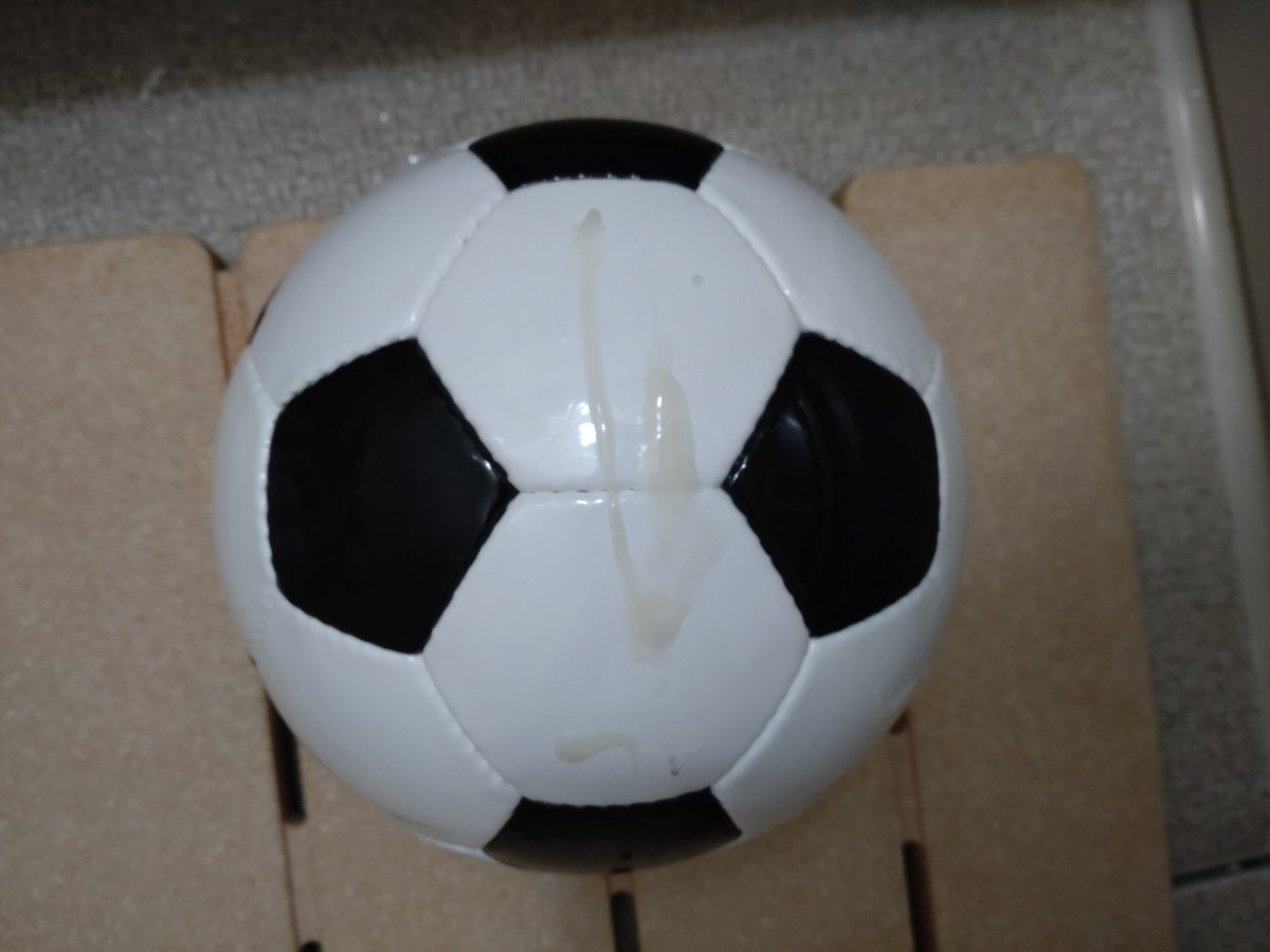 HANAYAM47404822's tweet photo. サッカーボールで射精しちゃっ��ぜ！

#サッカーボール https://t.co/FKv72Wy4Ti