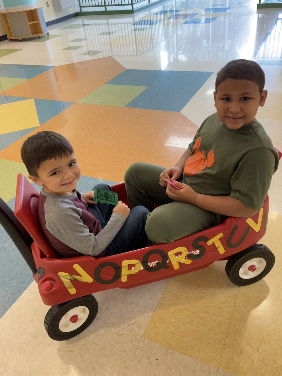BWPrincipalHCSD's tweet photo. @BWAsstPHCSD still remembers when she was in kinder & got a wagon ride from Mrs. Wagonfield when she learned her letters! That inspired this project & now we are using rides to motivate and recognize our kinders when they learn all their letters & sounds! #BuildingStrongReaders https://t.co/TZw04I3EzQ