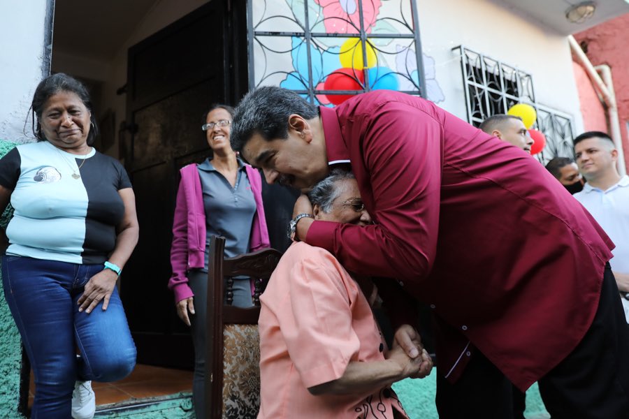 rinconero43's tweet photo. #NoAlDolarCriminal Vamos sr. Presidente, vamos una vez más a la protección de nuestro PUEBLO https://t.co/Ir0rs3WtTN
