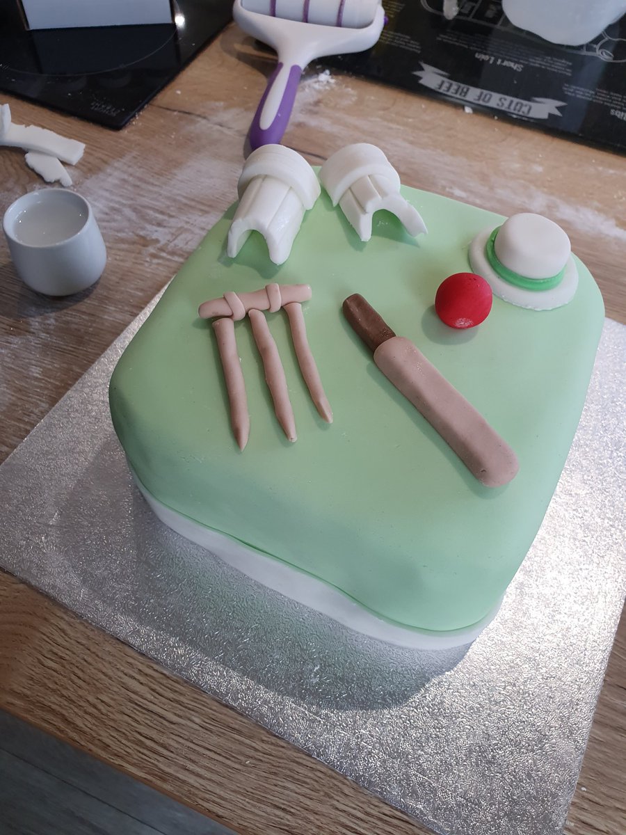 klsimcox's tweet photo. My little Baker! @MissGCartwrigh1 @Whites_Wood #bakingfun #minime #birthdaycakes https://t.co/joX3TXAadY