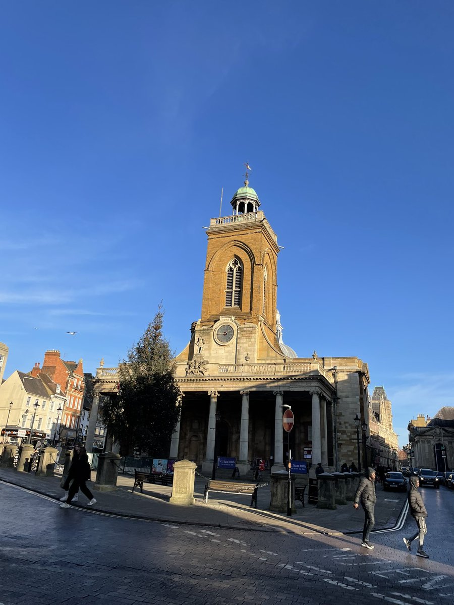 Lou Thomas tweet media