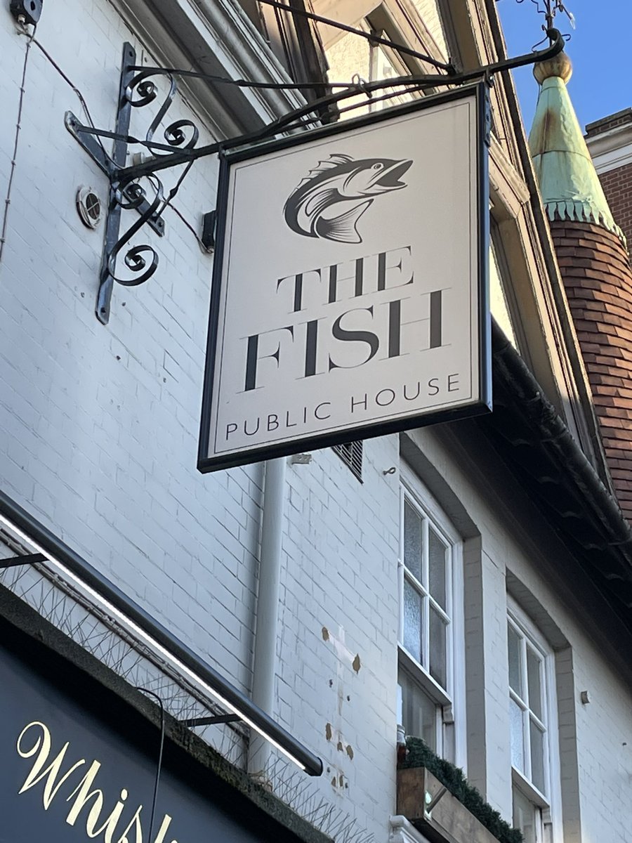 Lou Thomas tweet media