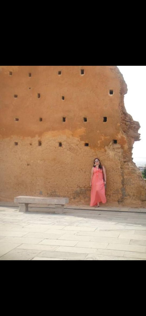 AshEllie27's tweet photo. Love for the Moroccans and their beautiful country and spirit 💖 #circa2007 #Casablanca https://t.co/dHBLoNgz5B