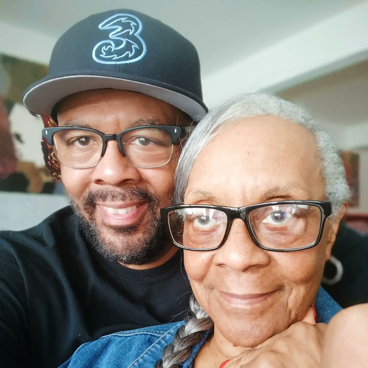 JoeSimpsonJr's tweet photo. All. Love.
#momasboy https://t.co/7pFZz5uvD7
