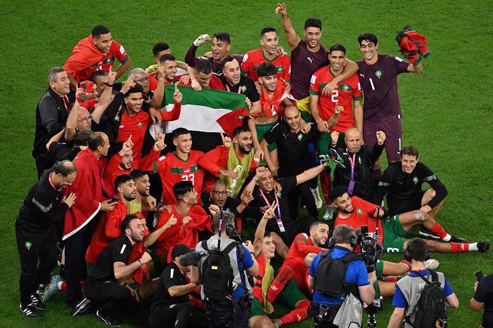 FatihSeferagic's tweet photo. WITNESSING HISTORY!!! 🇲🇦🇲🇦 

Alhumdulillah what a moment this is! 👆🏻 Making the whole entire ummah proud 🤲🏻🇲🇦❤️ https://t.co/7Kr1JvjcN8