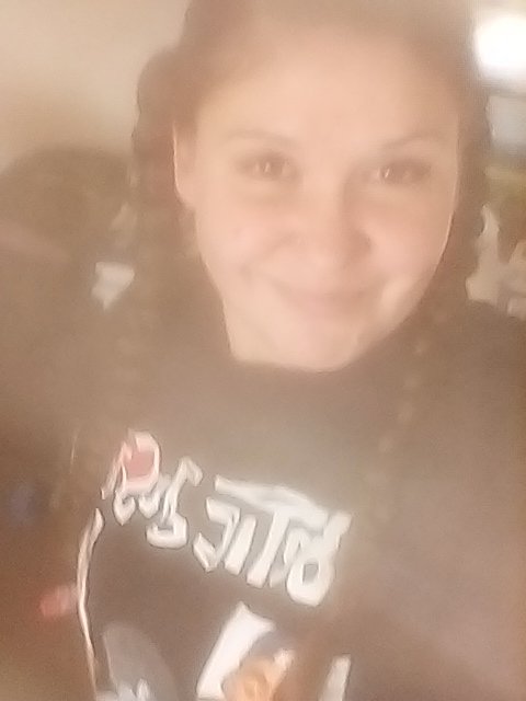 Megan46035015's tweet photo. Got my 2pac poetic Justice t-shirt on waiting for my 3:00 appointment for my eyelash extensions wait  to redo them Kimberly taking a nap or trying to lol https://t.co/tQ3TjP9PSi