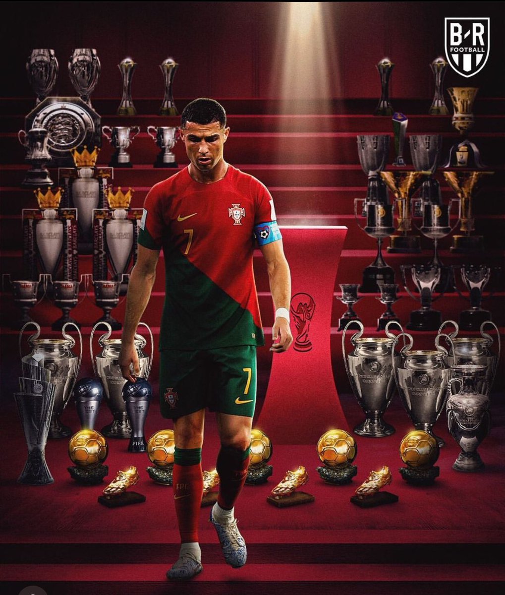 mashood_azam's tweet photo. A man ruled over the football world with greatest achievements for almost 20 years and never let anyone to snatch his records during his era and taking Portugal from no history in football and putting them on people lips globally …That’s why he is called “GOAT’
 #CR7𓃵
 #MARPOR https://t.co/eqnIe9nexa