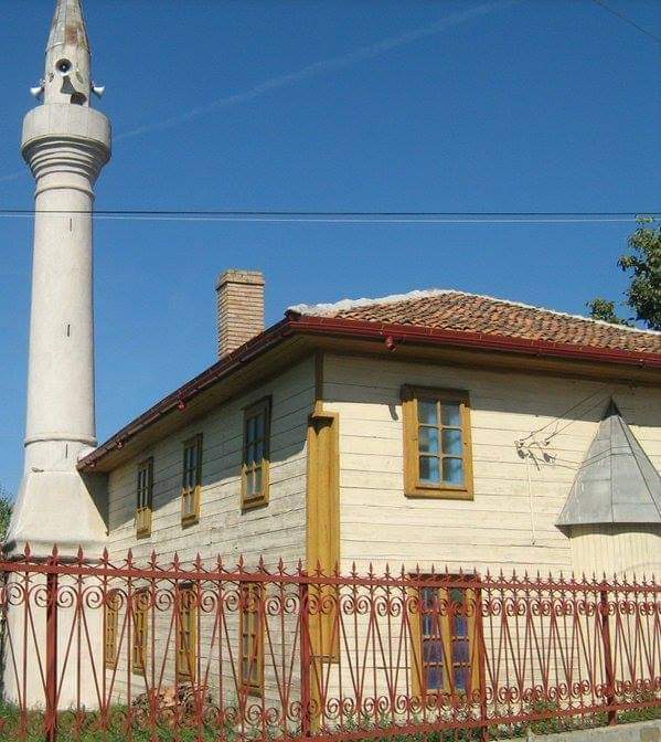 gokhnkaratas_73's tweet photo. #Çin'den #Maçin'e bekleyenler var..
-Mestan Ağa Camii ve haziresi.
-Türk Han'ı
-1874
#Tulca
#Dobruca
#Maçin
#Romanya https://t.co/wxr2mbH3ca