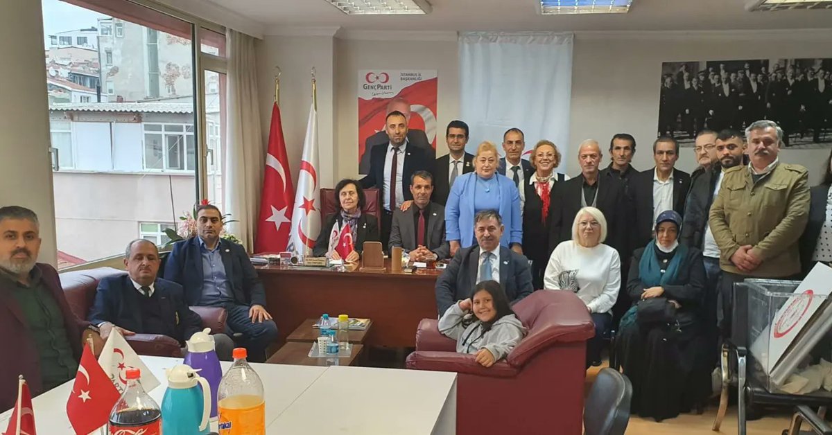 genc_parti__'s tweet photo. Genç parti Fatih İlçe kongresi 10.12.2022 günü İstanbul İl Başkanlığımızda gerçekleşti.  Kongrede ilçe Başkanlığına seçilen Sn. İbrahim ATEŞ ve yönetim kurulu üyelerini tebrik eder,  görevlerinde başarılar dileriz. 
#gençpartiistabulilbaşkanlığı #cemuzan @CemCUzan
@uzanmhakan https://t.co/NCIoOCuiIS