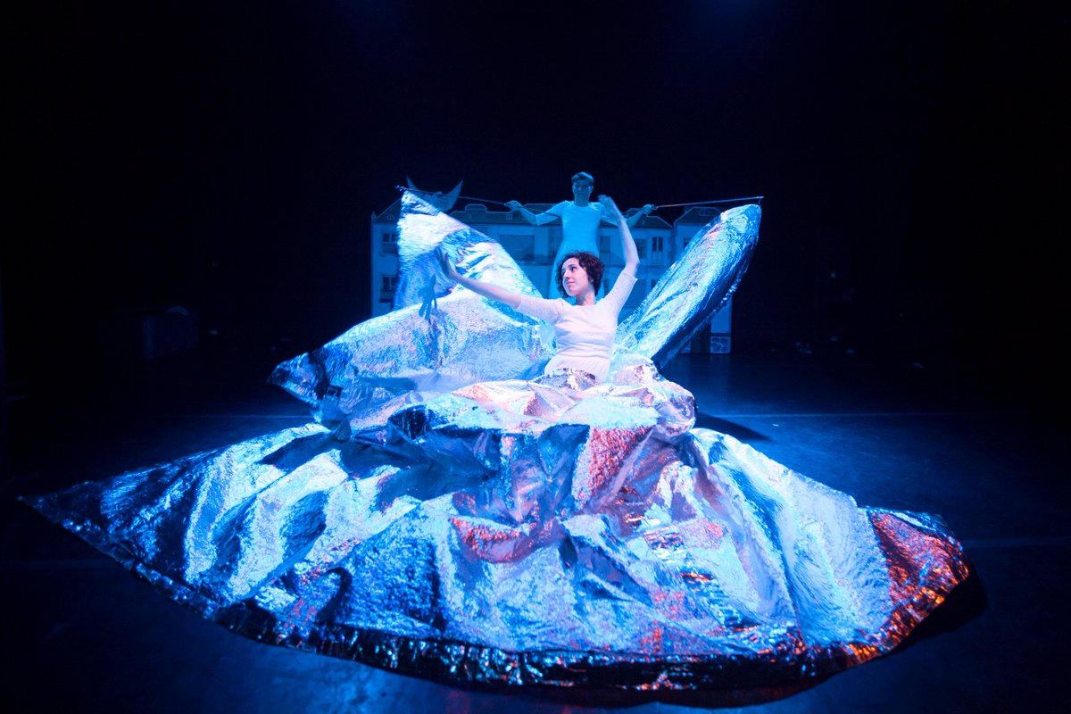 escenamirinaque's tweet photo. ¡Felices de cerrar hoy la XII edición del Festival Titiriqueros en Teatro León Felipe de #Sequeros (Salamanca) con Los viajes de Petit una de nuestras producciones más exitosas, con el que fuimos finalistas a los Premios Max en 2009
#premiosmax #titiriqueros https://t.co/NRebKcl5ze
