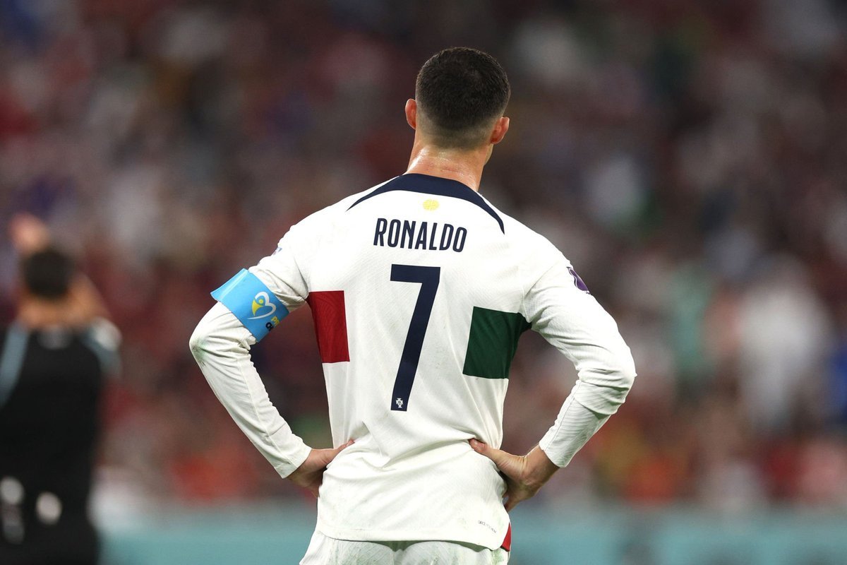 MisterFact0s's tweet photo. Las contribuciones de gol del "hombre de los momentos importantes" cuando Portugal es eliminada:

🇬🇷 2004: 0 G/A
🇫🇷 2006: 0 G/A
🇩🇪 2008: 0 G/A
🇪🇸 2010: 0 G/A
🇪🇸 2012: 0 G/A
🇩🇪 2014: 0 G/A
🇨🇱 2017: 0 G/A
🇺🇾 2018: 0 G/A
🇧🇪 2020: 0 G/A
🇷🇸 2021: 0 G/A
🇪🇦 2022: 0 G/A
🇲🇦 2022: 0 G/A https://t.co/dyLDCWpZ6t