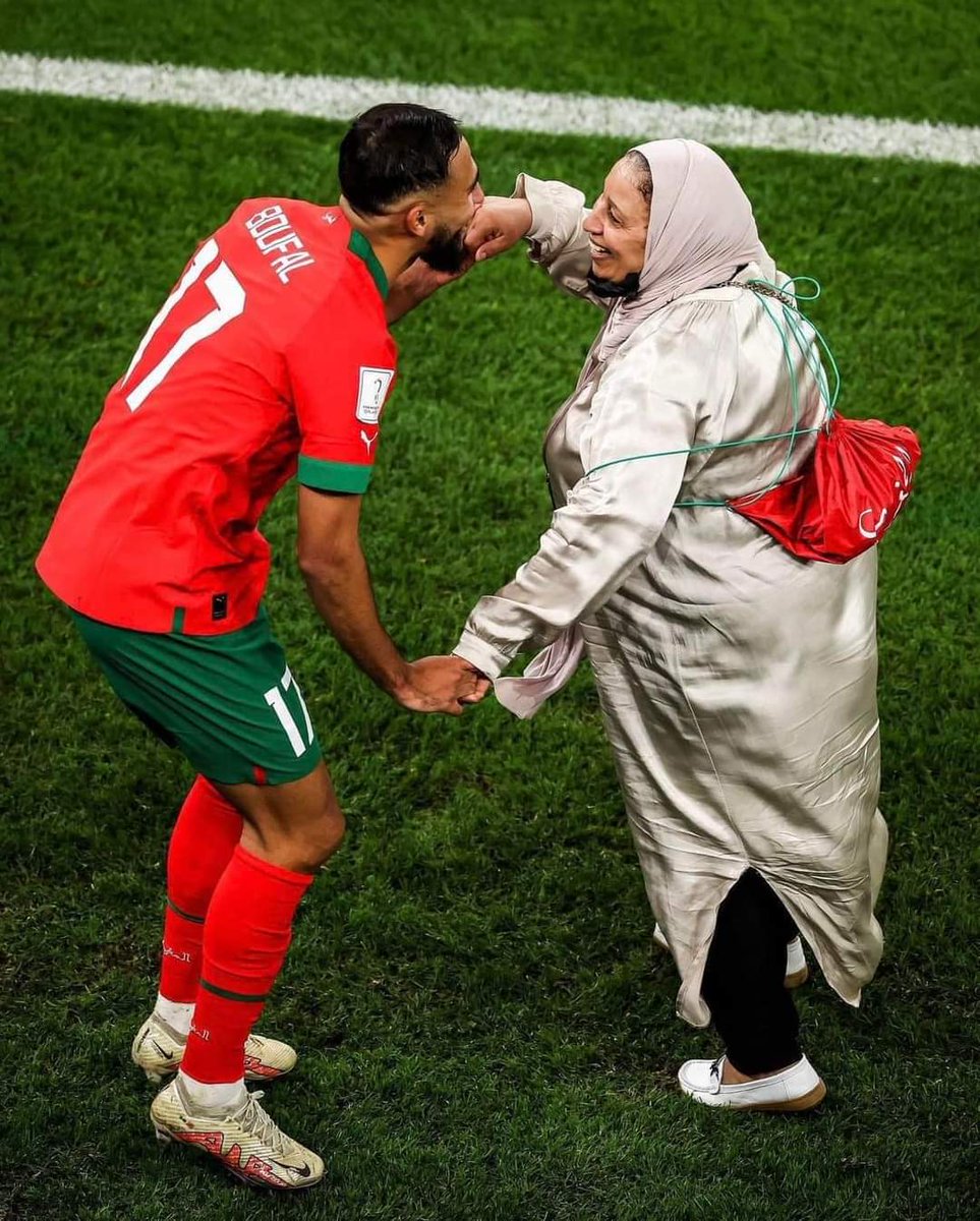k7ybnd99's tweet photo. لما أمك والأمة بكونوا رضيانين عليك
#المغرب_البرتغال https://t.co/nes6G6o1pR