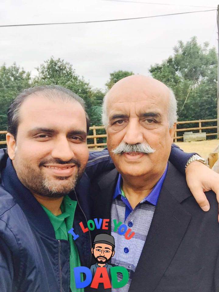 FarukhAhmedShah's tweet photo. With Baba Sain @S_KhursheedShah https://t.co/aP5ZRqiJwJ