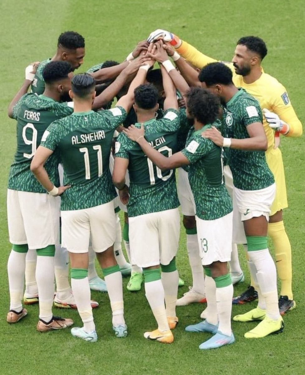 waleedalfarraj's tweet photo. امامنا 4 سنوات لتجهيز منتخب سعودي منافس وقوي في مونديال 2026 ، هذا اكبر تحدي لاتحاد كرة القدم السعودي المقبل ، التمثيل المشرف تجاوز مرحلة الدور الثاني وحتى ربع النهائي ، السقف مرتفع جدا الان لدى السعوديين ، الوقت يمضي وبدا العد من الان ⏳⏳⏳🤲💚🇸🇦
#المغرب_البرتغال 
#Morocco https://t.co/qLHMxEIkvB