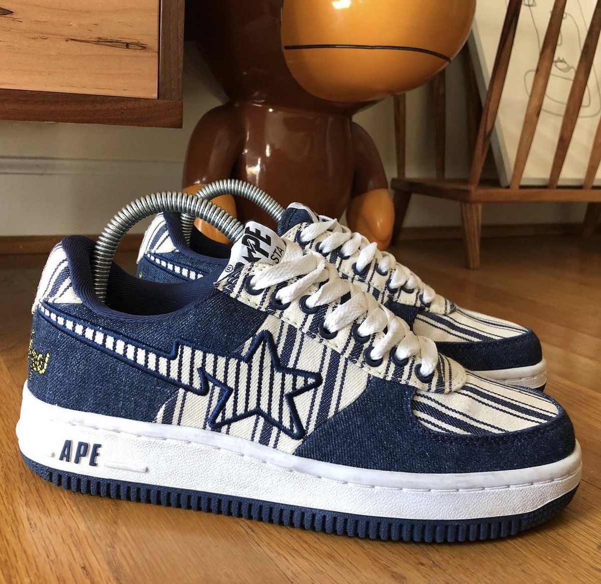 StreetFashion01's tweet photo. A Bathing Ape Denim Bapesta (2008) https://t.co/gU8hipYaAc