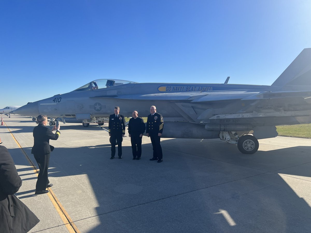 MoxinV's tweet image. Philly’s pretty cool so far.