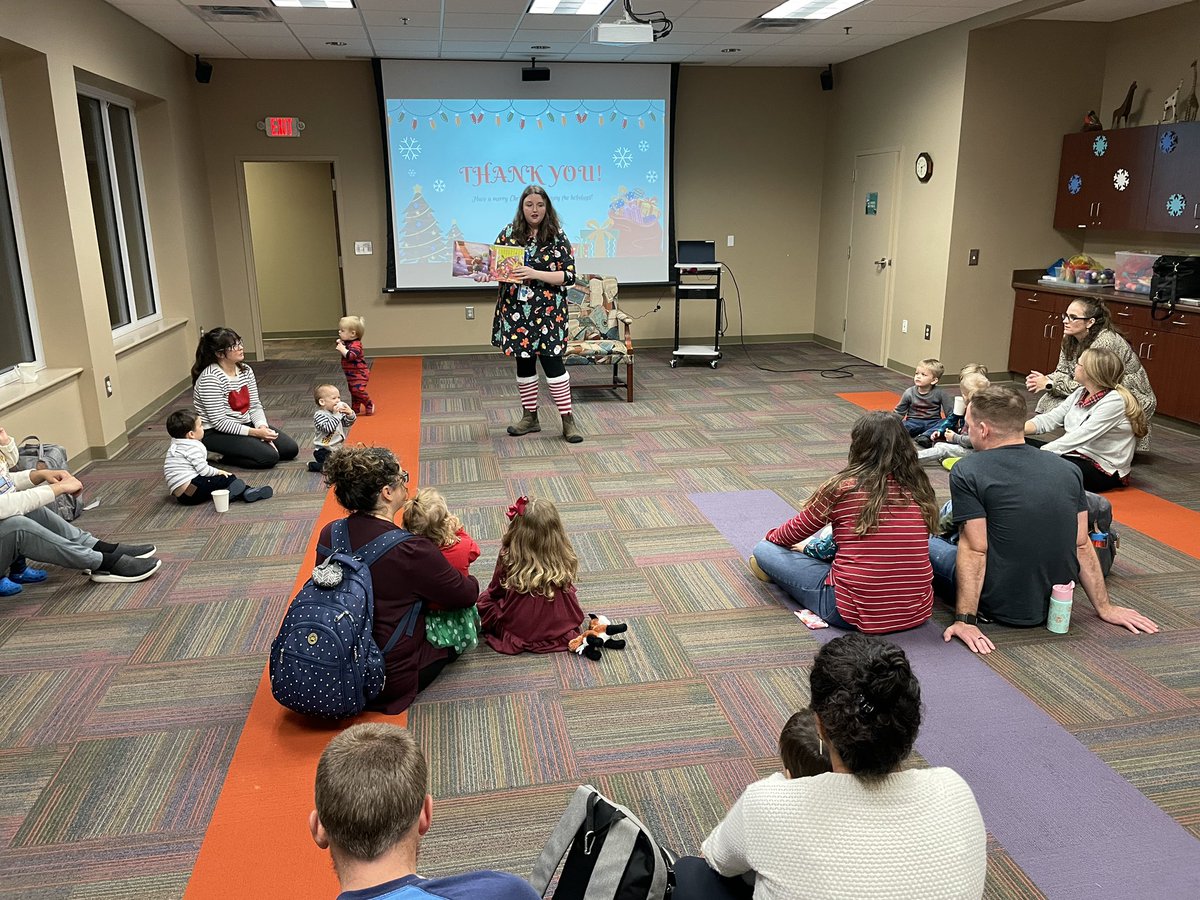 SequoyahRegLib's tweet photo. What a week of holiday programs! Holiday Open Houses galore, Senior Winter Ball, and much more! Donβt miss what is on the horizon for this holiday season at the library by checking out our full calendar: https://t.co/Lk1G7oGSTB #SeqLib #GeorgiaLibraries https://t.co/nwOZGhlGIf