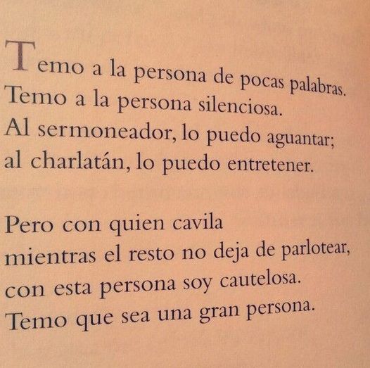 literlandweb1's tweet photo. Emily Dickinson vivió la mayor parte de su vida en un confinamiento voluntario en su casa natal de Massachusetts, haciendo honor a lo que expresaban sus poemas: https://t.co/RZP3vGuknH