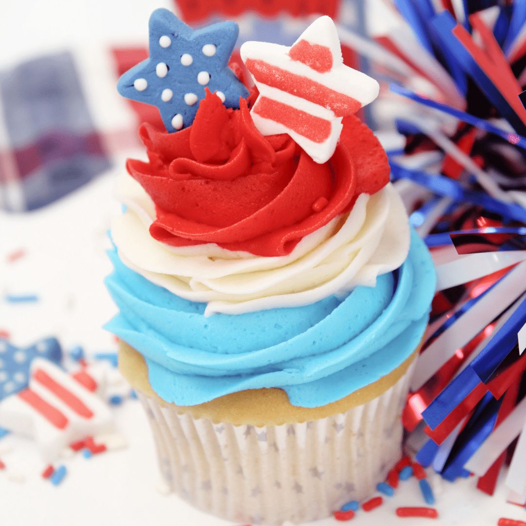 kimschob's tweet photo. No matter if you need cupcakes for the fourth of July, Labor Day, or for Memorial Day, these patriotic cupcakes are the perfect red, white, and blue treats.
https://t.co/hubNRXcEm3 via @kimschob
#bakingtherapy #bakingaddict #bakingcupcakes #bakingwithlove #bakingisapassion https://t.co/xgfAGww09E