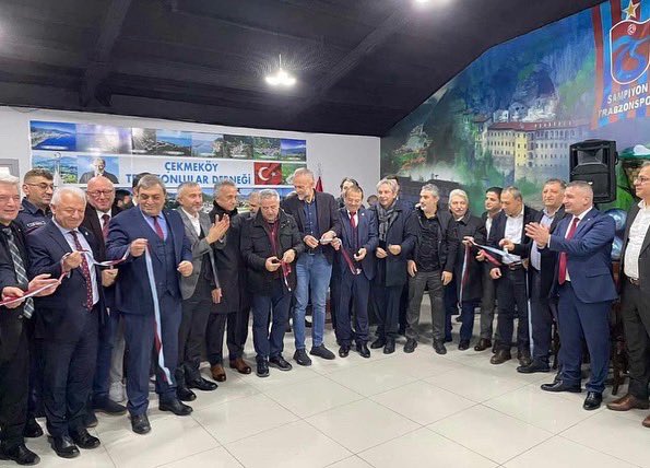 ctd_61's tweet photo. Bugün açılışını gerçekleştirdiğimiz yeni dernek yerimizde bizleri yalnız bırakmayan Belediye Başkanımız ve yardımcıları,Kaymakamımız,Siyasi Parti temsilcileri,İlçe Sağlık Müdürümüz,Önceki Dönem Taşdelen Bld Başkanımız,Muhtarlarımız ve kıymetli dostlarımıza  teşekkürü borç biliriz https://t.co/bcRyq41Wwv