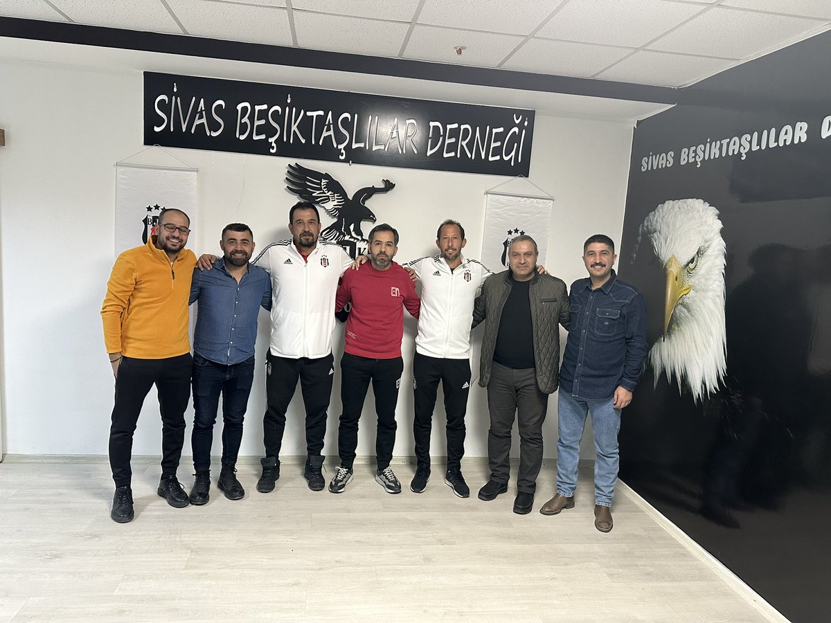 1903SivasBJK's tweet photo. Sivasspor U17 takımını 2-1 mağlup eden Beşiktaş U17 takım ile birlikte Sivasa gelen Beşiktaş futbol akademi teknik sorumlusu Yasin SÜLÜN ve U17 takım sorumlusu Hikmet ÇAPANOĞLU dernek binamızı ziyaret ederek dernek başkanımız Salih ŞAHİN ve dernek üyeleriyle bir araya geldi. https://t.co/b7rJ9y0R3D