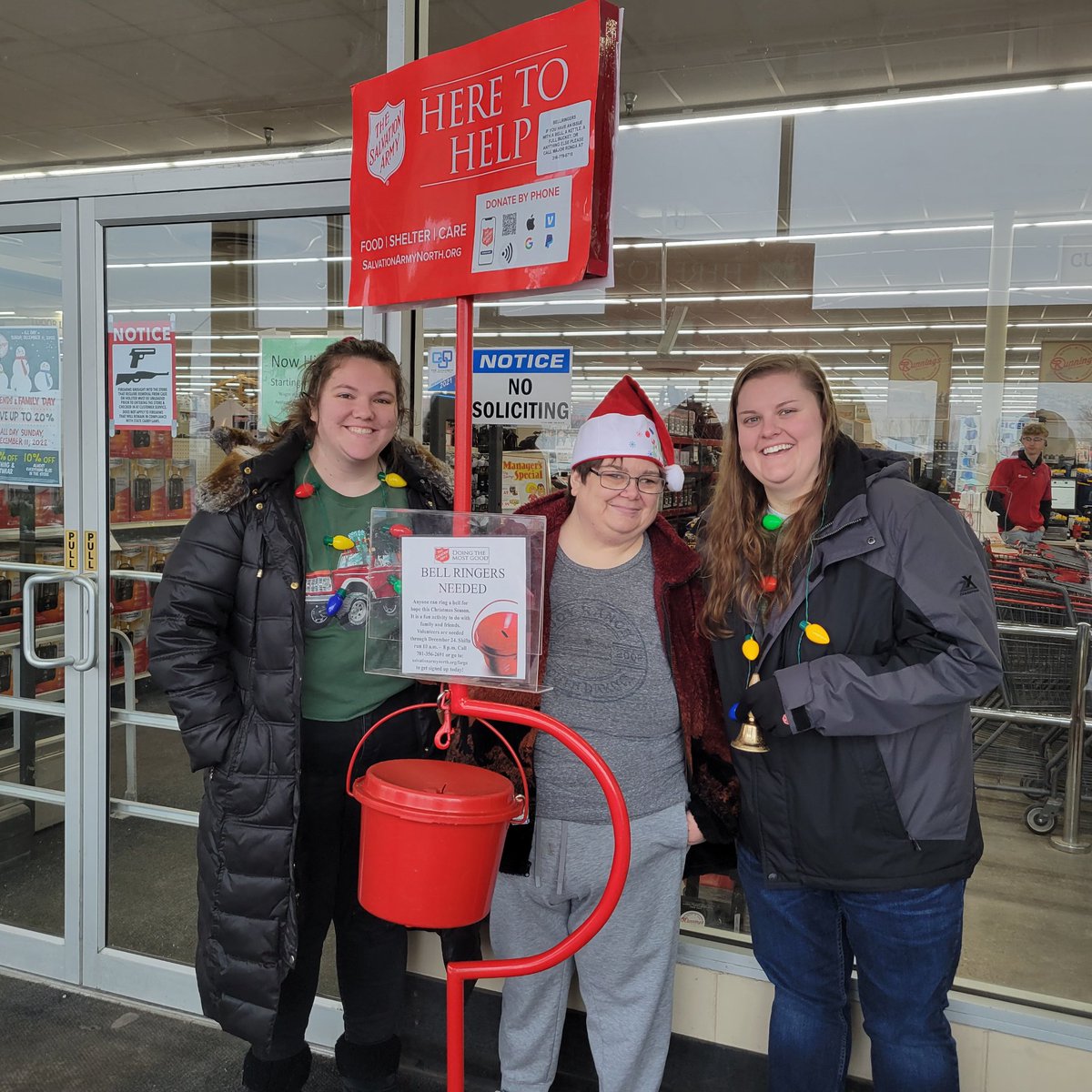 These amazing humans spending their morning ringing bells! Thank you <a href="/CCRIAlli/">Alli Schuch</a>, Angie and <a href="/CCRIHeather/">Heather Forbord</a> for volunteering this morning!