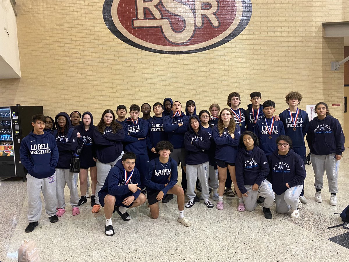Great day of JV wrestling at Saginaw HS yesterday. Boys and Girls teams came home with lots of hardware. Varsity teams got after it this morning. Building our wrestling repertoire on piece at a time. #bettereachday #nosmoke #building <a href="/LDBellAthletics/">LDBellAthletics</a>