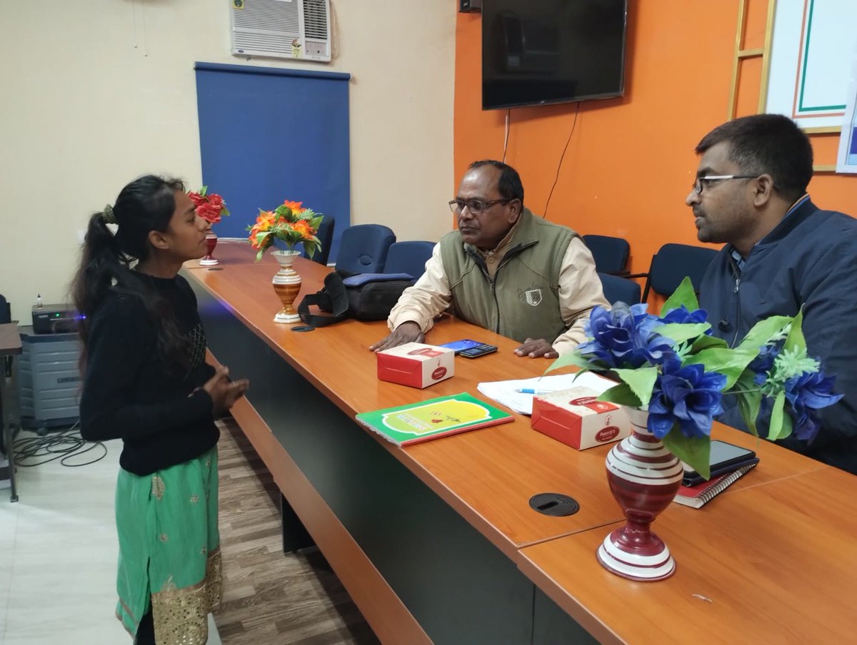 asifm_sana's tweet photo. On international human rights day, @ActionAidIndia Gaya celebrated #children_rights_Human_rights in Tekari block, attended by officials like BDO, BEO, VMs. Adolescents from #MDVM raised their voice for quality education, health and recreation.@saurabhiirm @sndeep @mashkooralig https://t.co/IQK4mAK5t3
