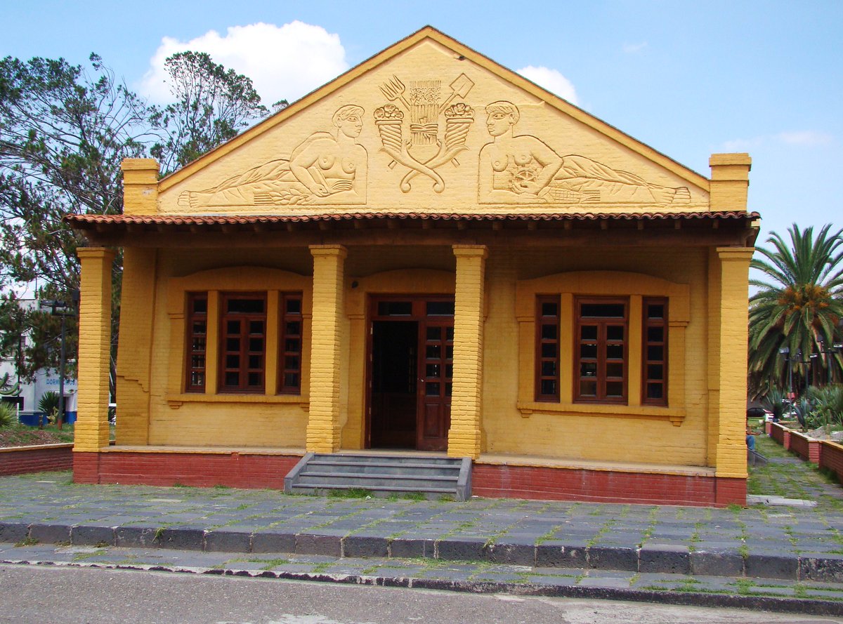 edificios feos tweet media