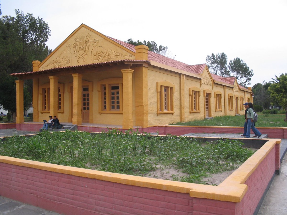 En vez del Partenón sería Qué parte no.

* Universidad Autónoma Chapingo, avistada por <a href="/sesuscraiz/">Angel Cruz</a>