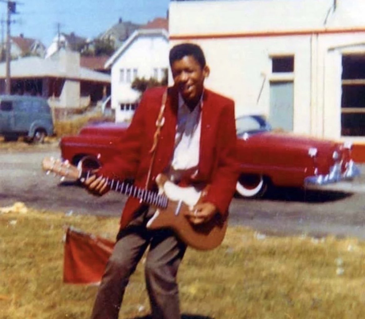 DarrellCBassist's tweet image. 15 year old Jimi Hendrix