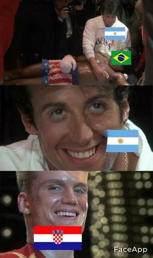 WhatThe_Hellu's tweet photo. @nocontextfooty Se te va el tren gordo https://t.co/qRmvhsl8ca