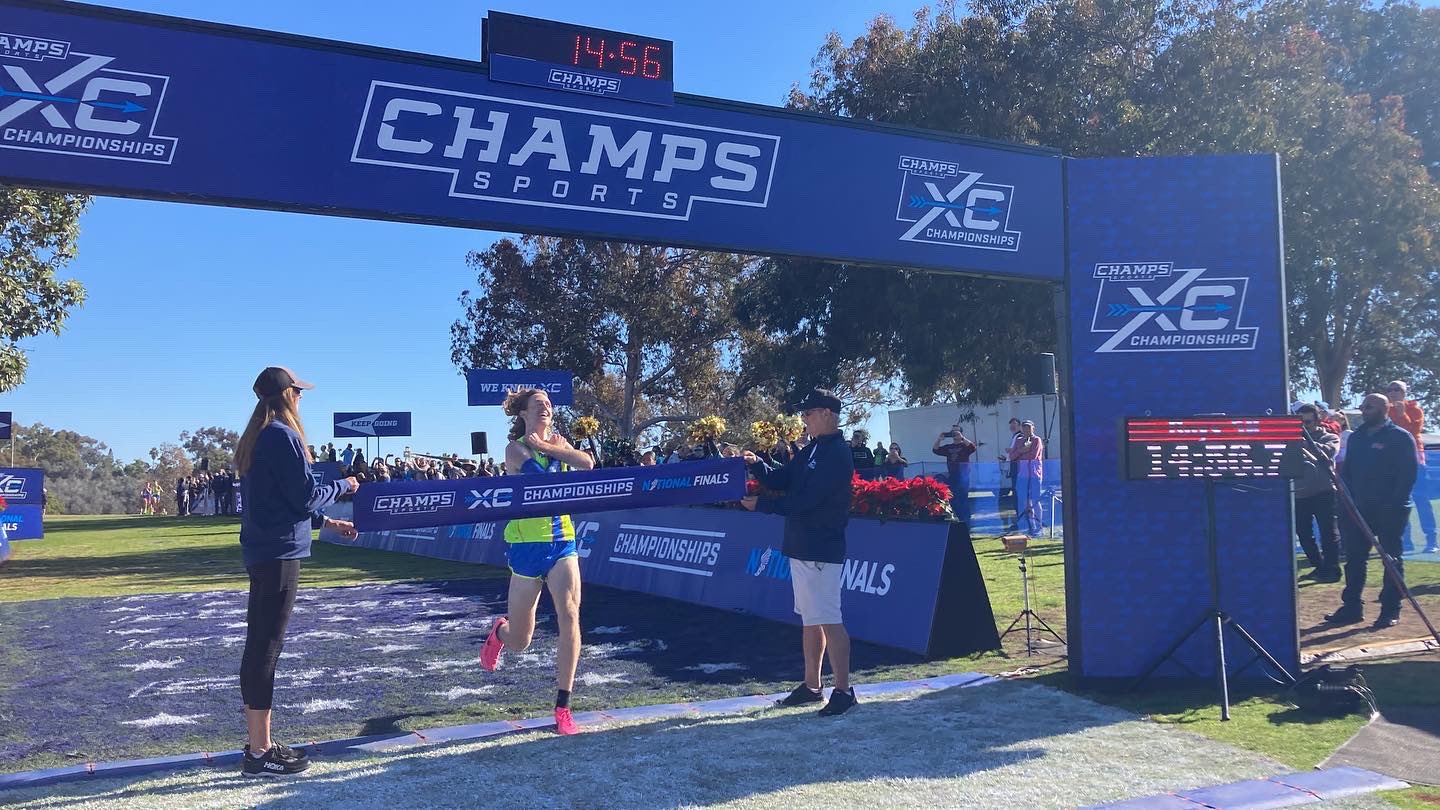 MileSplit US on Twitter "Kole Mathison of Carmel (IN) takes the Champs_XC boys title in 1456