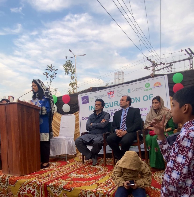 iHajraa's tweet photo. 📌The inauguration of #ADB-#UCCRTF funded project, Community Green Park in Sialkot was held today.
@UdarOfficial regarded it as an exemplary project across Sialkot & requested DC for its extension.
@DC_Sialkot ensured that he will work towards its expansion under PCIP.
#BRUC https://t.co/KcLQLpylVP