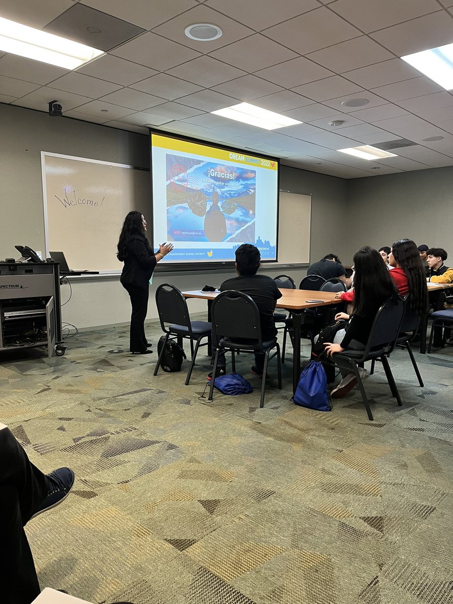 MSuccessHTX's tweet image. Excited for a day filled with learning and empowerment @HISD2College #Amaanah