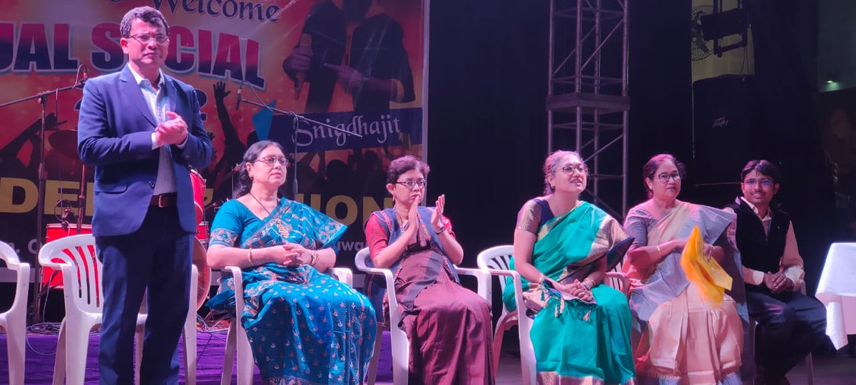 BKCCollege's tweet photo. Annual Social at BKC College on 07-12-2022
#bkc_college #annualprogramme #Dunlop #Kolkata #CulturalEvents https://t.co/83vKTPFkPY
