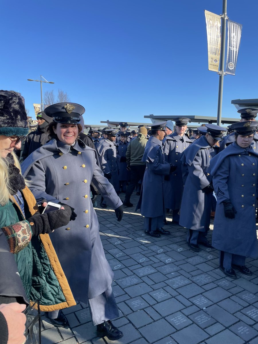 MrsJessicaNolan's tweet photo. #ARMYNAVY https://t.co/k55wV9kRaB