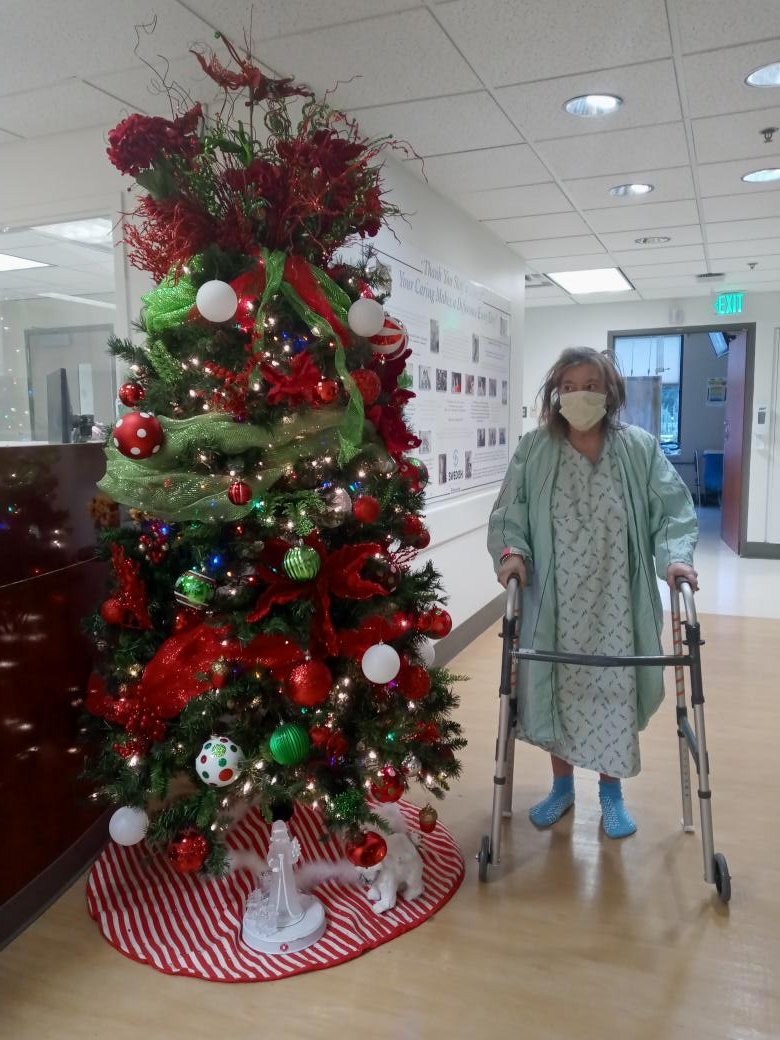 Sharleesmad's tweet photo. Hi just wanted to say Merry x mas https://t.co/b44igbfmJA