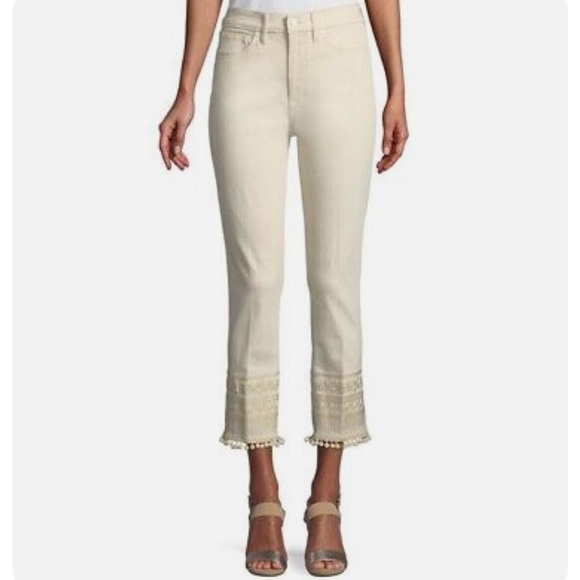 devilady00's tweet photo. So good I had to share! Check out all the items I'm loving on @Poshmarkapp #poshmark #fashion #style #shopmycloset #toryburch #matildajane #anthropologie: https://t.co/fEqZEXb2xs https://t.co/URDFnLZuil