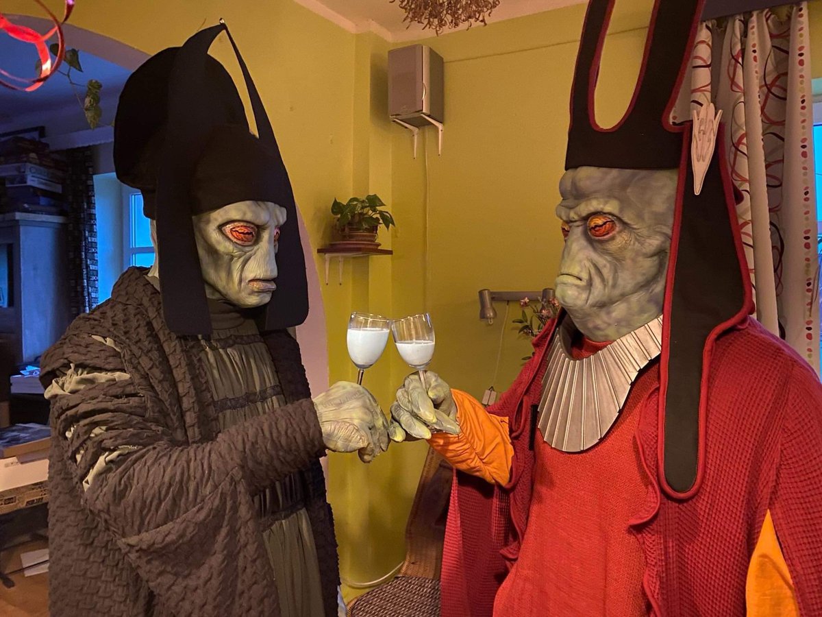 It is the season! Cheers!

DZ-16683 as Rune Haako and DZ-23510 as Viceroy Nute Gunray, pride of the Czech Garrison 501st Legion.

#UnderworldDetachment #Cheers #StarWars #official501st #nutegunray #runehaako