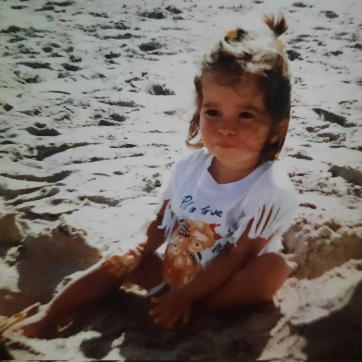 celiaggarcia97's tweet photo. 25 🎂✨ Seguimos soñando fuerte y haciéndolo realidad 🤞🏼💘✨ #HappyBirthdayToMe #Mis25 https://t.co/DGKcKP1fum