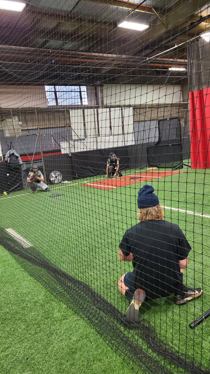rba2026's tweet photo. Current @GoldenEagleBSBL catcher and @rbacademy1 alumni @BlaiseByron worked with our catchers today, while @SwingCityBBall @proplayerjoe worked with pitchers. One of the many strengths of this group is the talented staff we have on hand at many of our practices. https://t.co/1Rj1tMJazQ