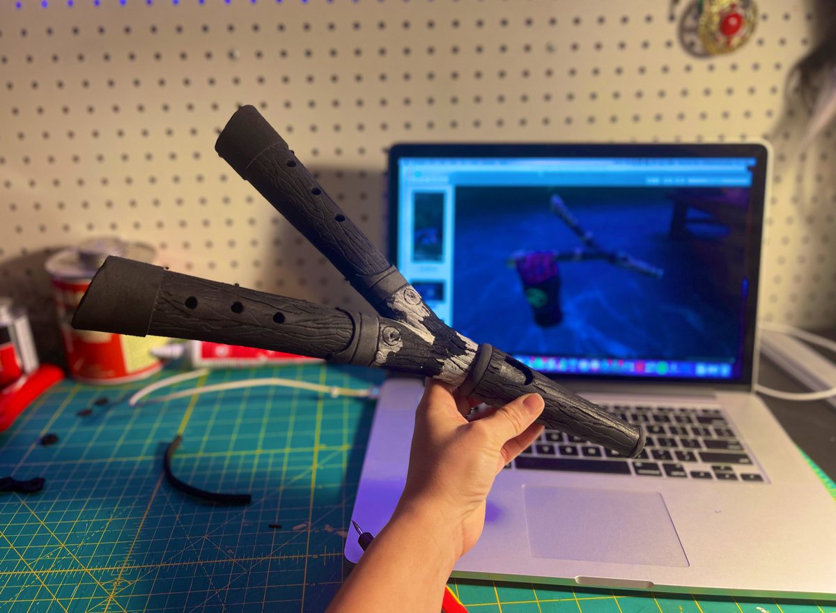 quikcosplay's tweet photo. Great day of crafting. Itโs been slow moving, but itโll get there.
Tomorrow details will added, then next week a prime and top coat โจ๐ต
#Eolia #flute #props #VRcosplay #vr https://t.co/ozL9ZjQS6A